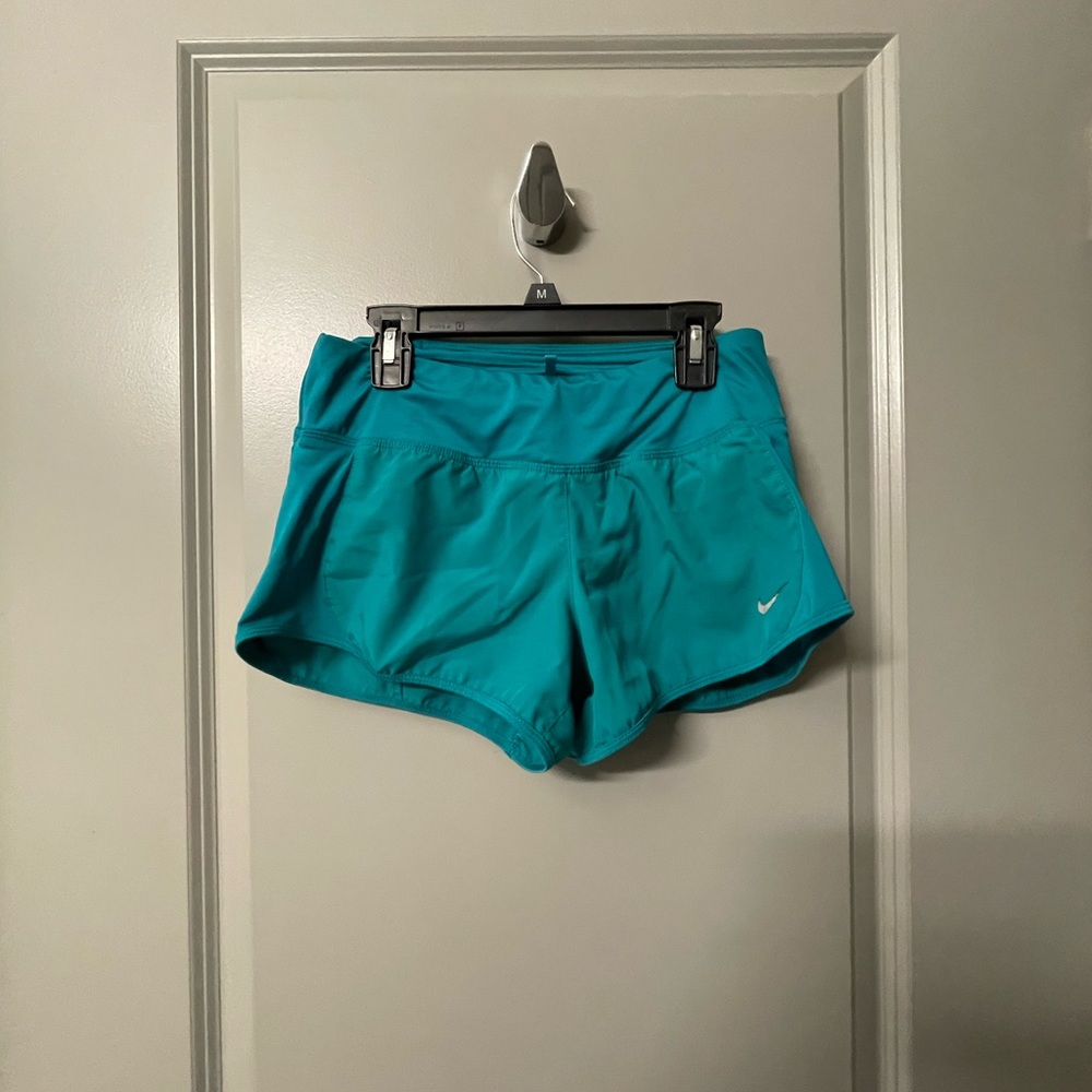 Nike shorts size S